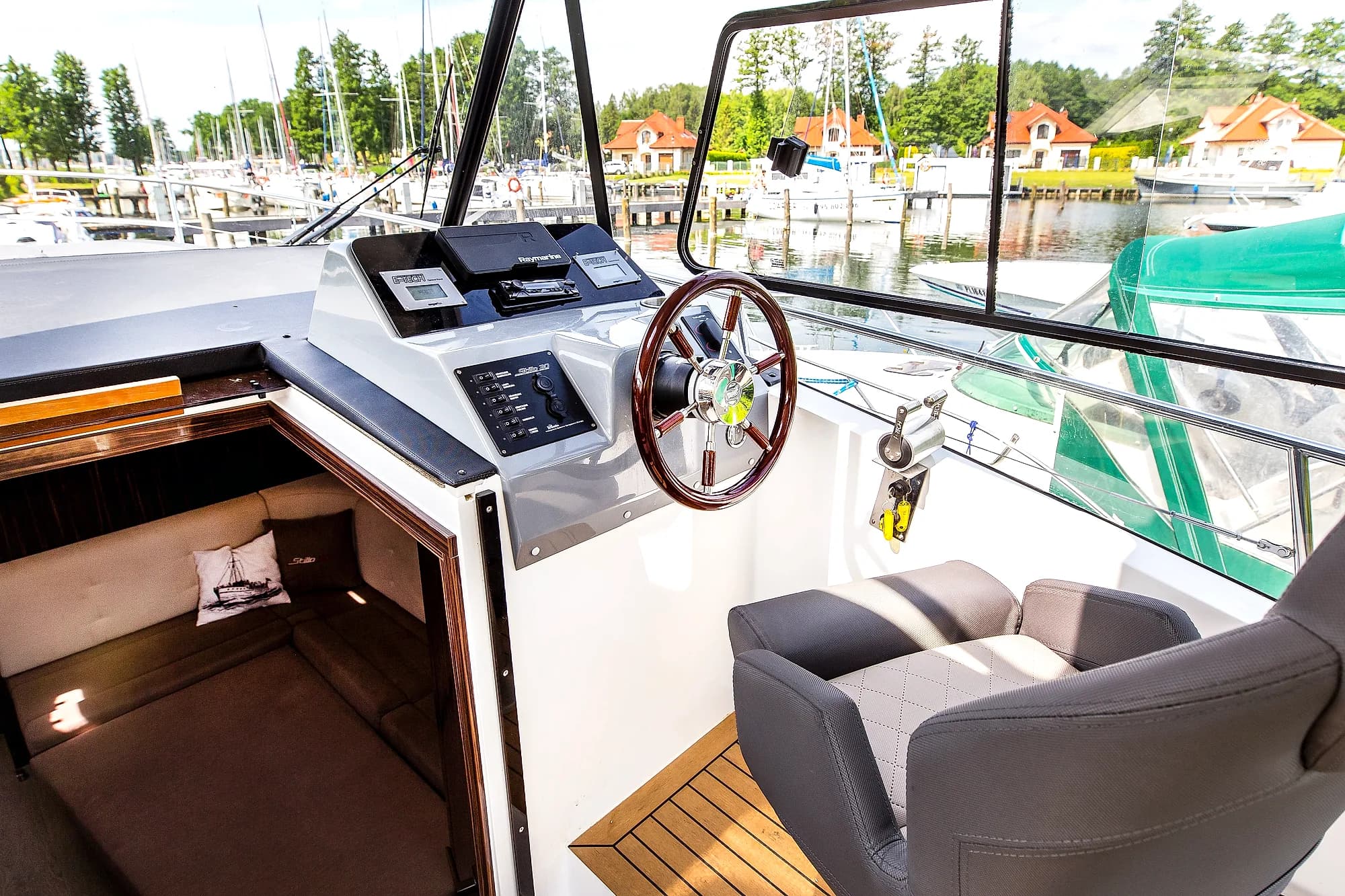 Stillo 30 Mazury koło sterowe