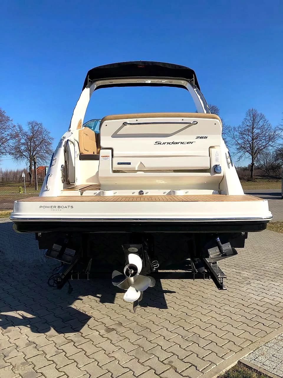 Sea Ray 265 Sundancer 2021 Taniec
