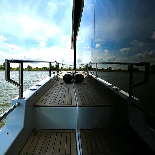 Seamaster Magellan  Mikołaki pokład