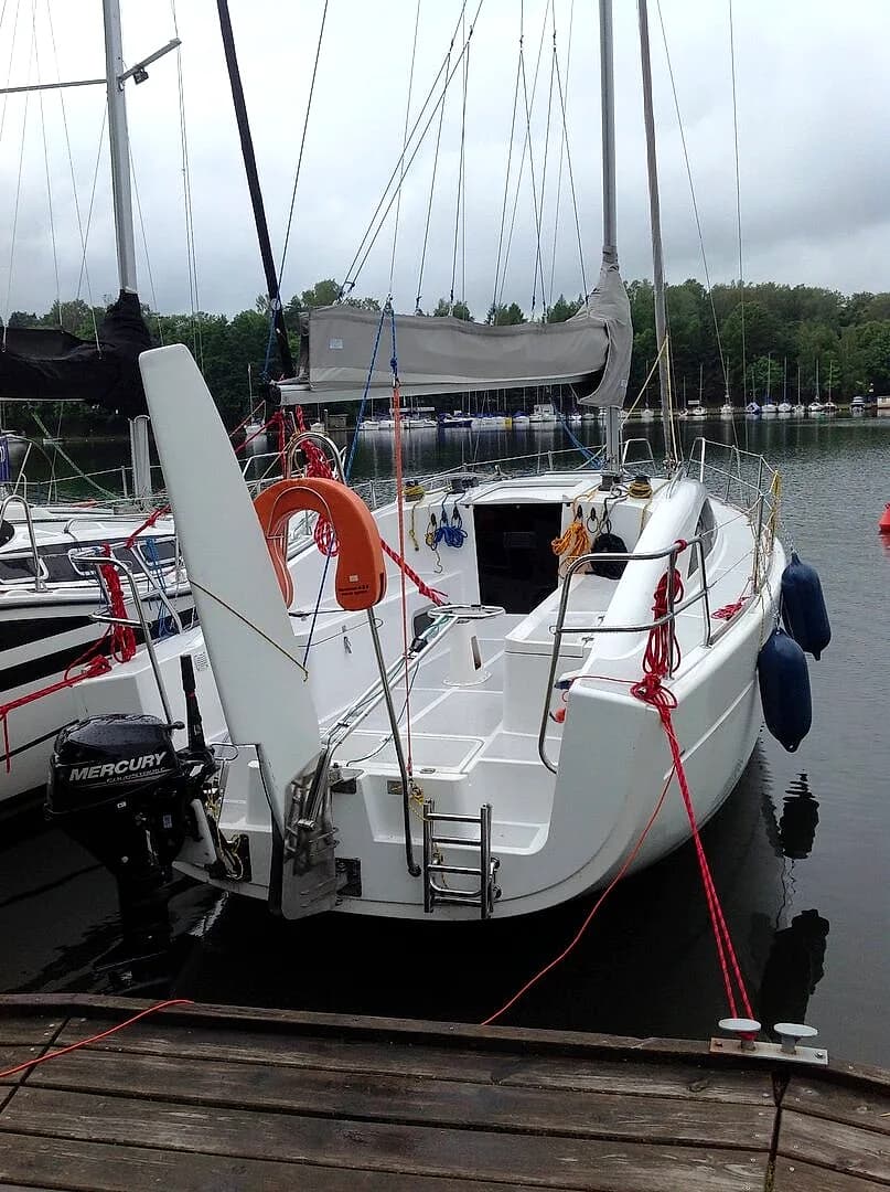 Sedna 30