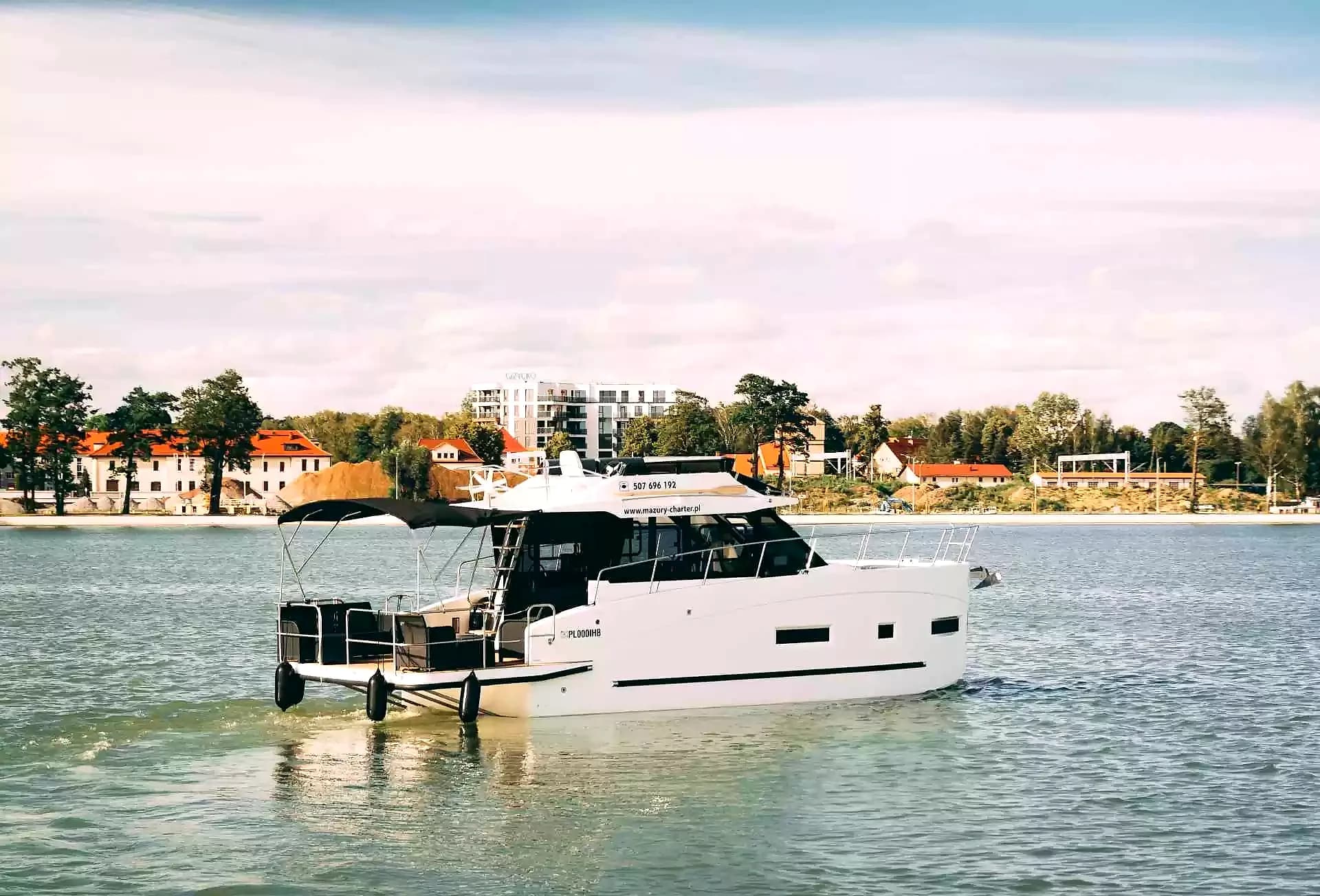 Futura 40 FLY Hybrid — zdjęcie 1