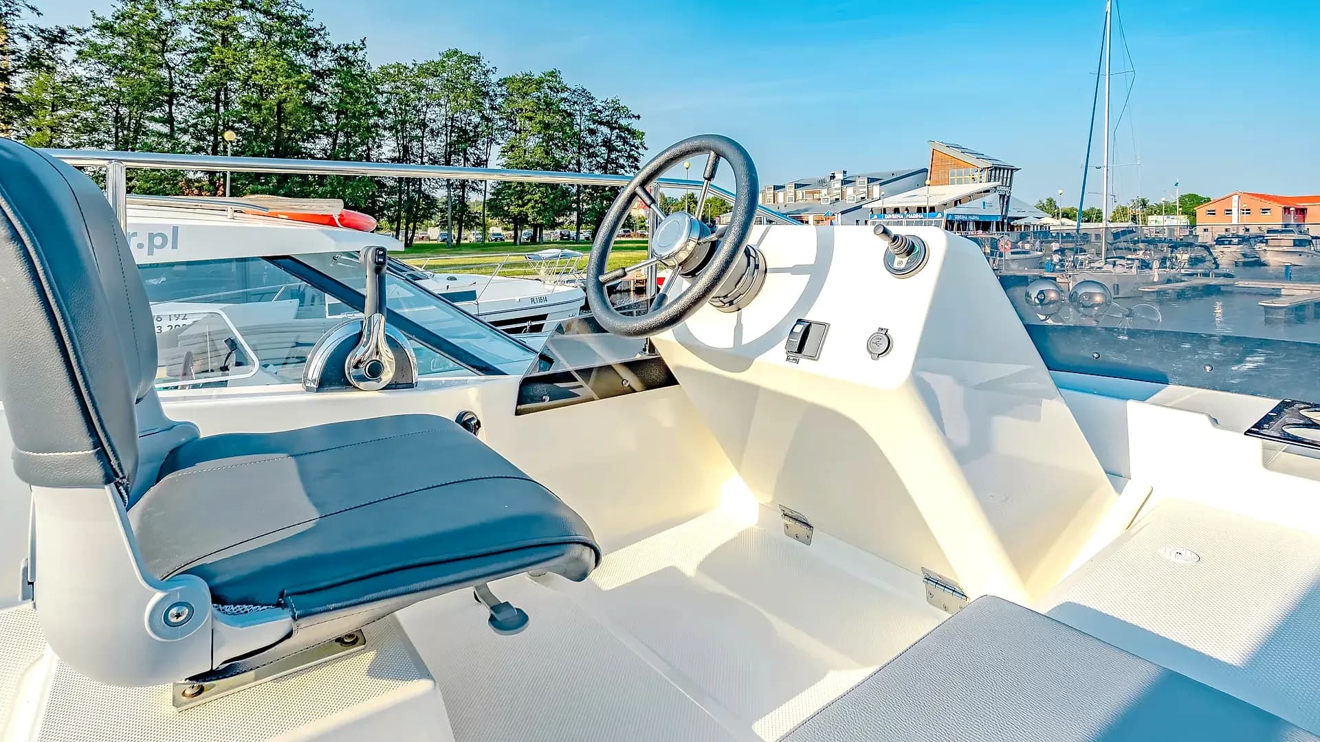 Suncamper 35 Flybridge — zdjęcie 5