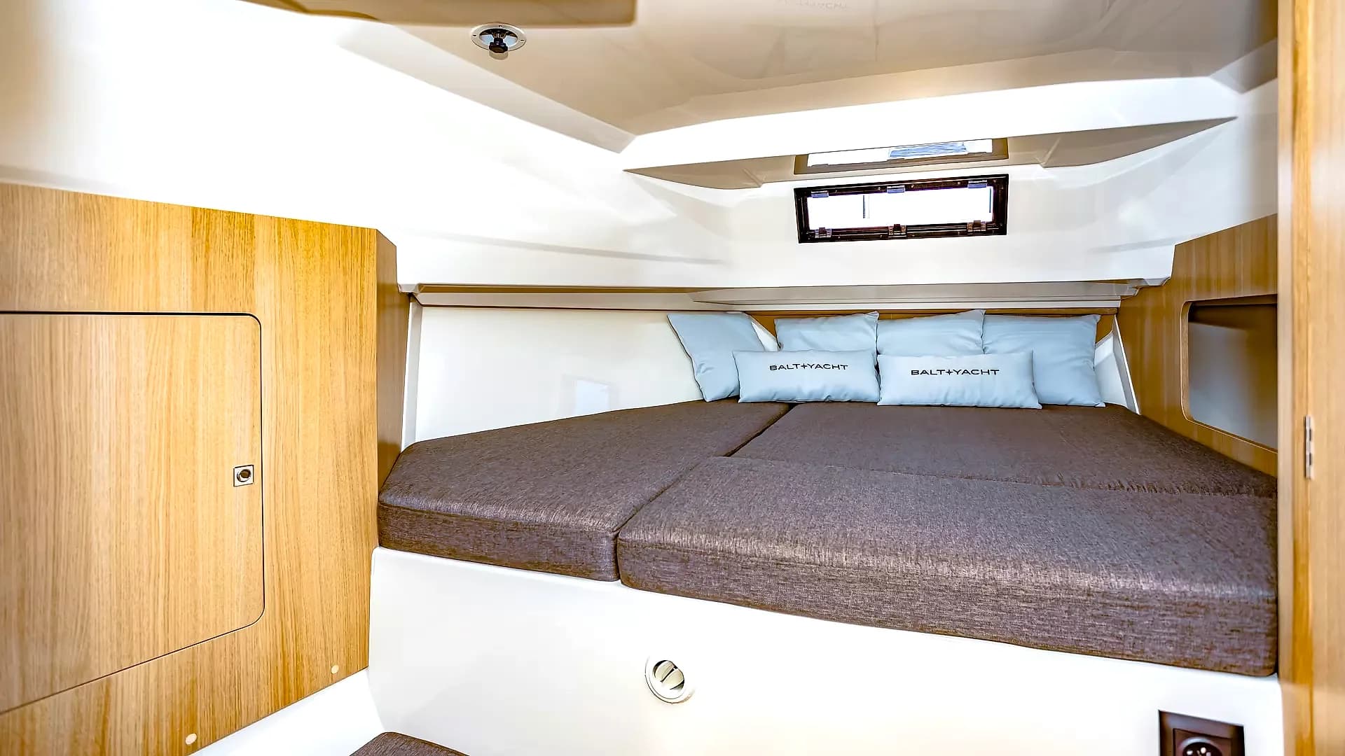 Suncamper 35 Flybridge — zdjęcie 13