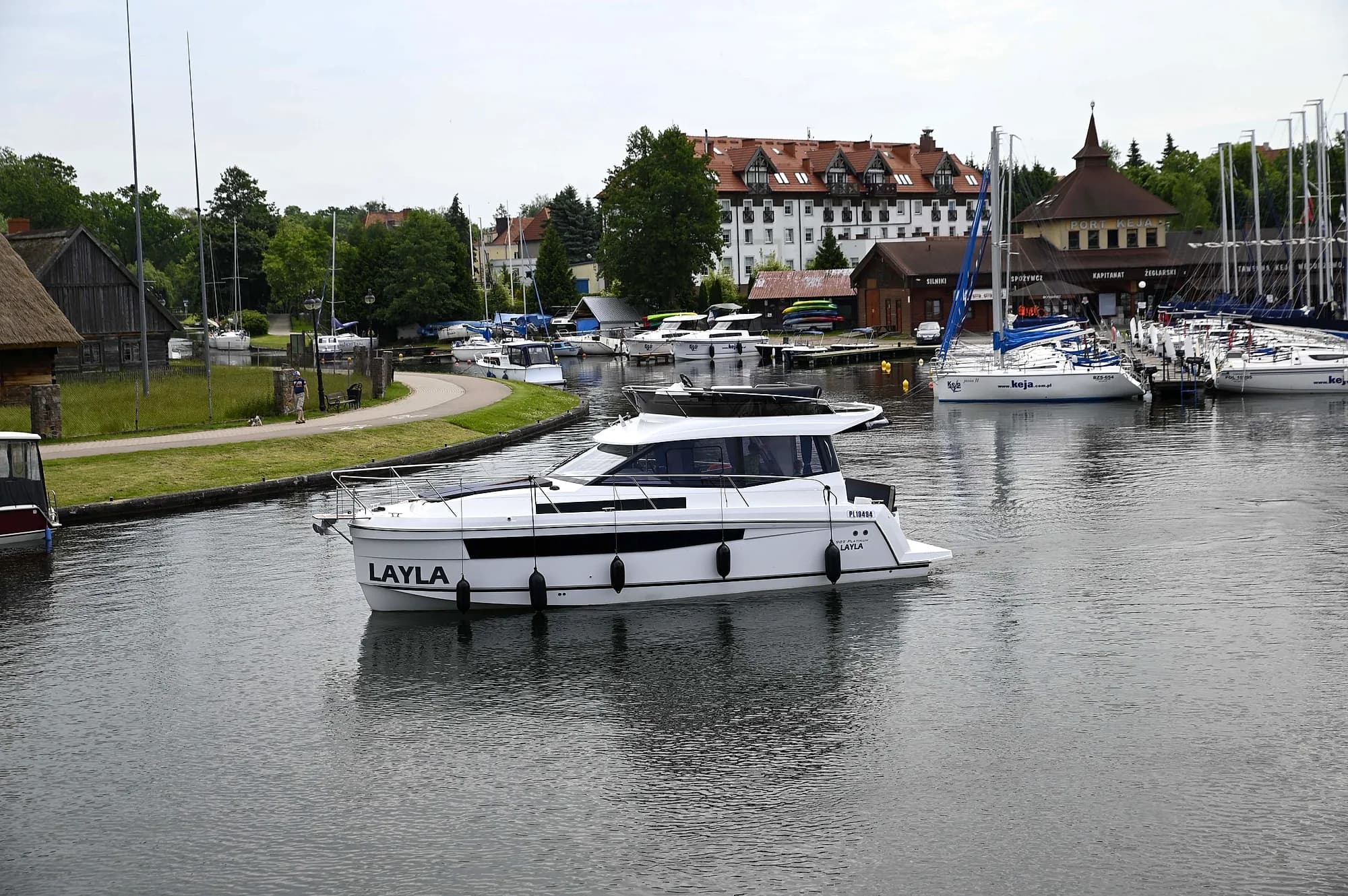 Platinum 989 Flybridge — zdjęcie 1