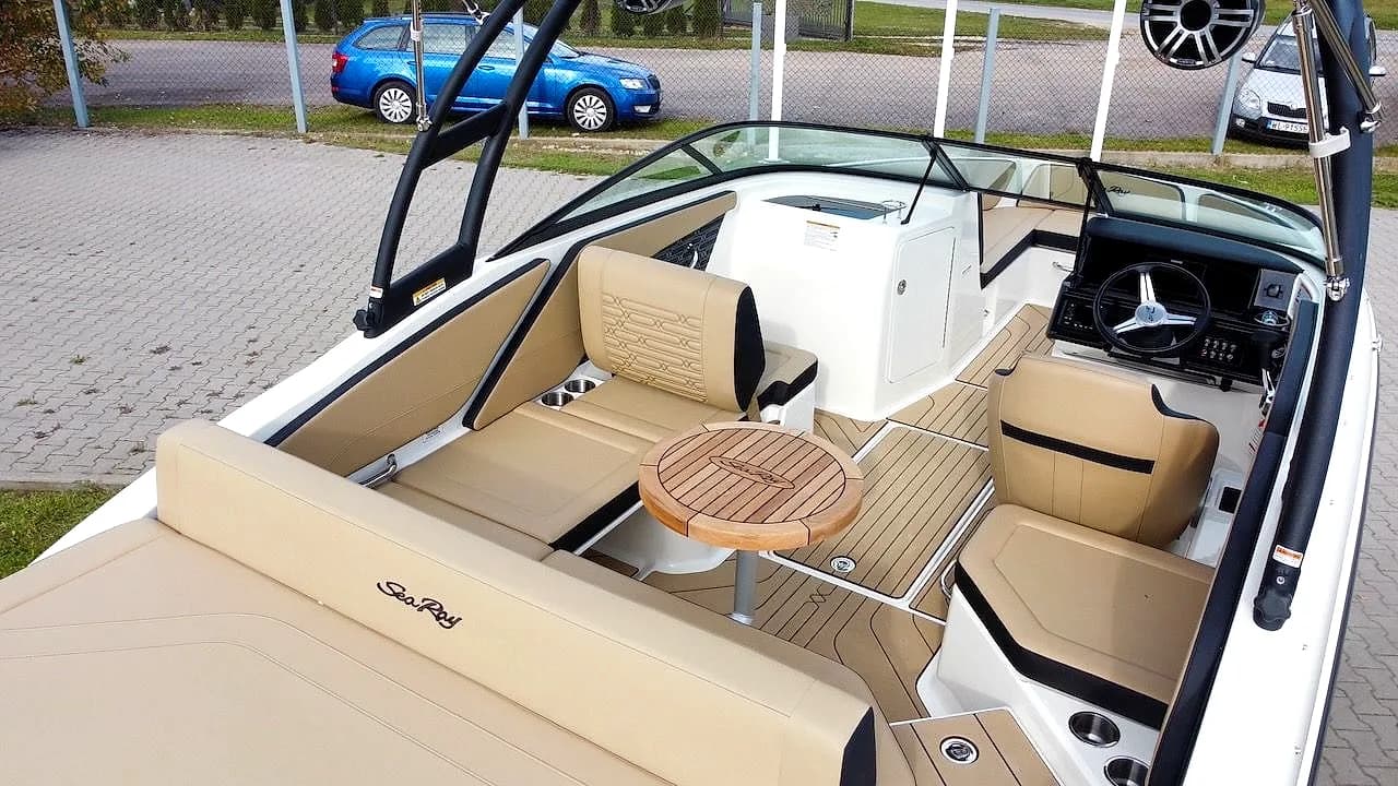 Sea Ray 210 — zdjęcie 2