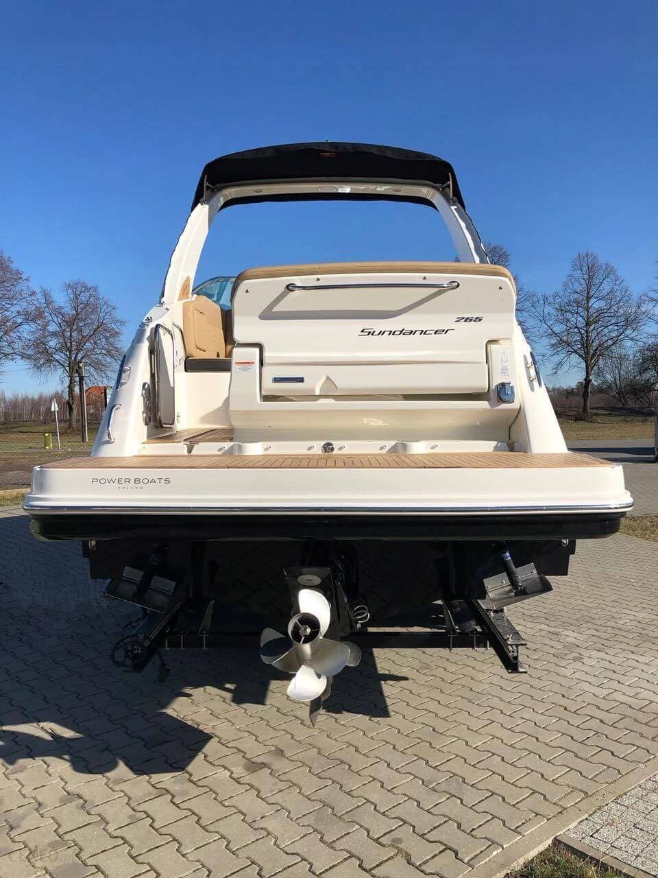 Sea Ray 265 Sundancer 2021 Taniec