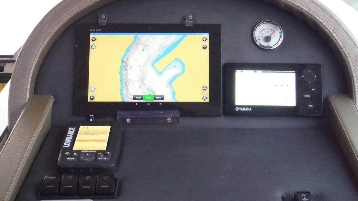 Nautika 830 deska rozdzielcza