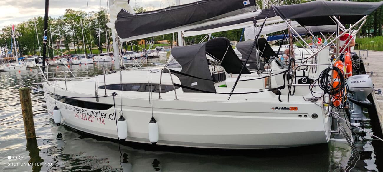 neven-czarter-antila30-2021-6