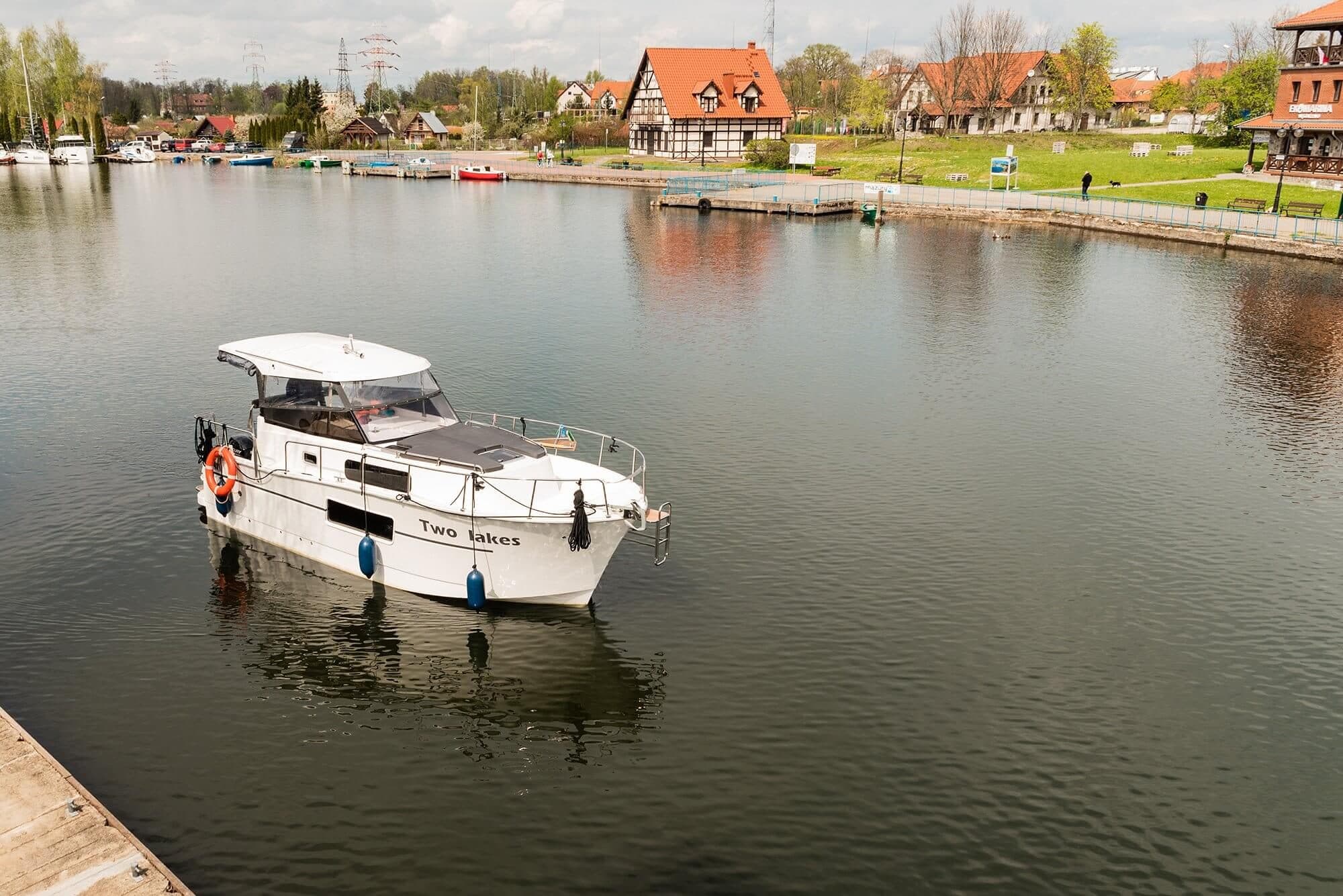 nautika-830-topiko-1