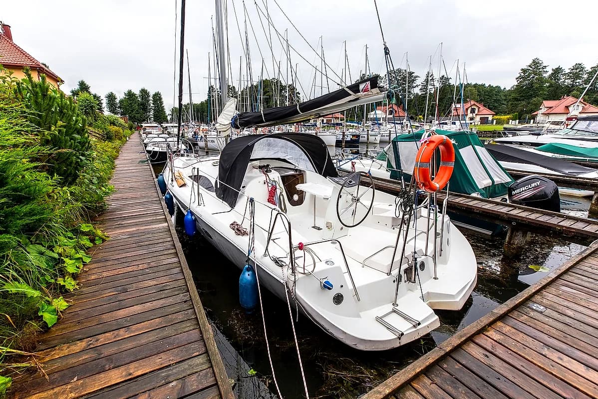 Czarter jachtu Twister 32