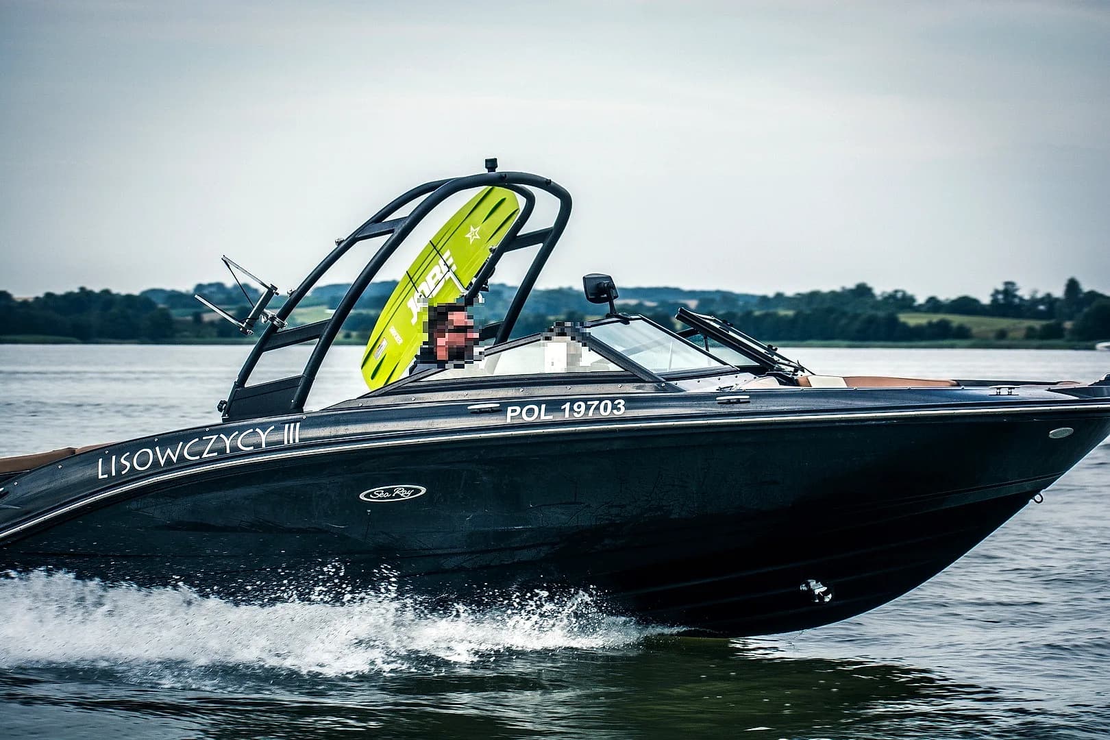 Sea Ray 210 — zdjęcie 2