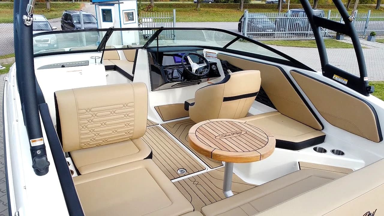 Sea Ray 210 — zdjęcie 3