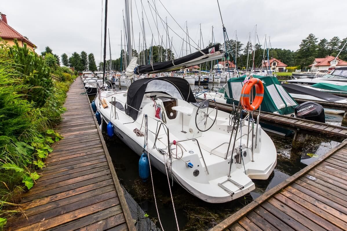 Czarter jachtu Twister 32